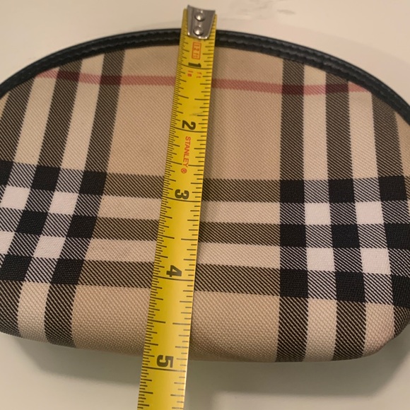 Burberry pouch - Picture 7 of 8